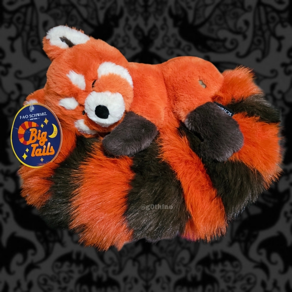 FAO Schwarz "Big Tails" Red Panda 10" Fluffy Plush NWT- Orange, Black & White